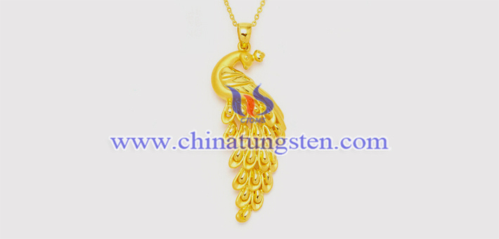 gold plated tungsten alloy peacock pendant picture